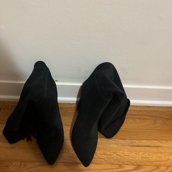 JEROME DREYFUSS black boots with fringe in a size 38.

Great condition - Picture 8 of 9